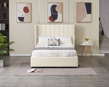 Load image into Gallery viewer, 4’6 Kildare fabric bed in cream