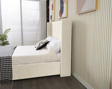 Load image into Gallery viewer, 4’6 Kildare fabric bed in cream