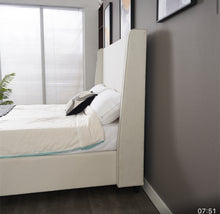 Load image into Gallery viewer, Harper fabric bed