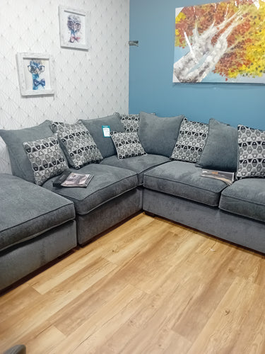 Nimbus Corner Suite