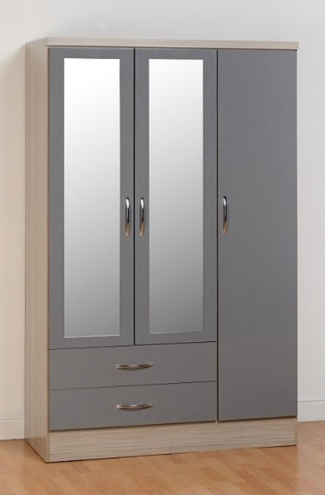 Nevada 3 door robe in grey and oak