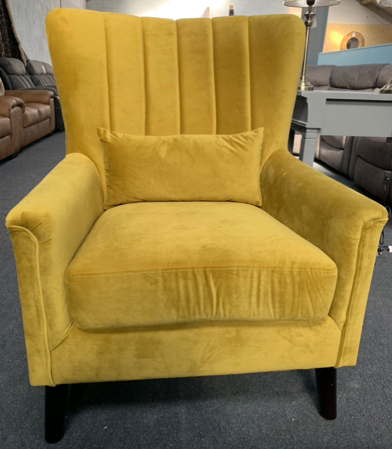 Maebh accent chair
