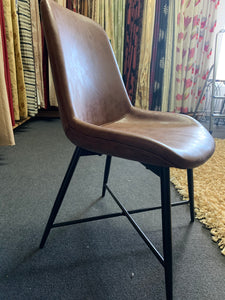Charlotte armed dining chair